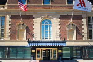 Marriott Syracuse Downtown - Hotel Overview and Location