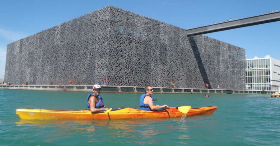 Marseille: Calanques Sea Kayaking Guided Tour