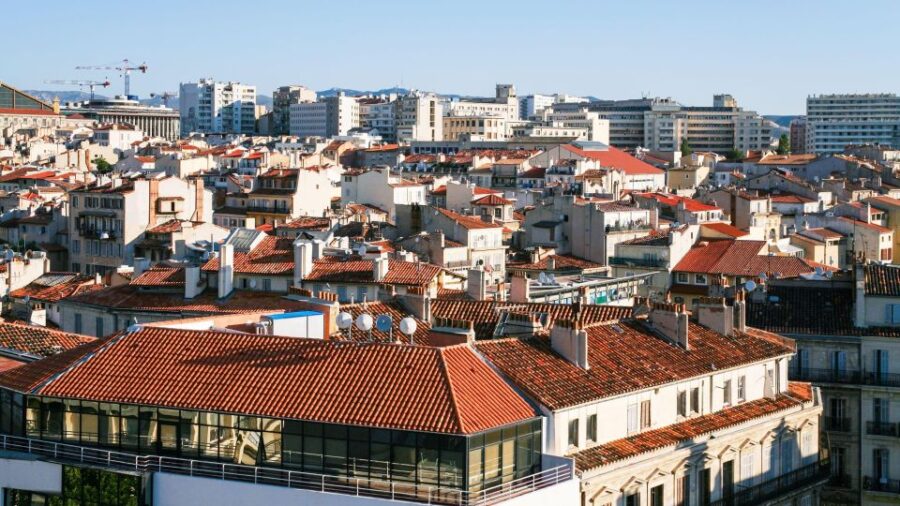 Marseille: Express Walk With a Local in 90 Minutes