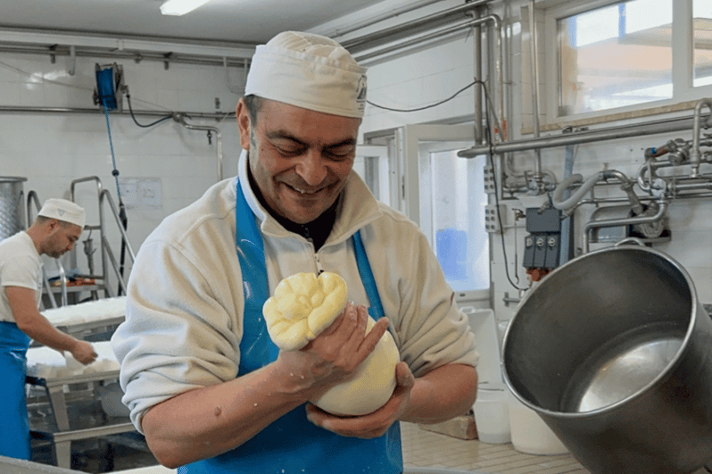 Martina Franca: Mozzarella and Bread Workshop Farmstead Tour - Tour Inclusions