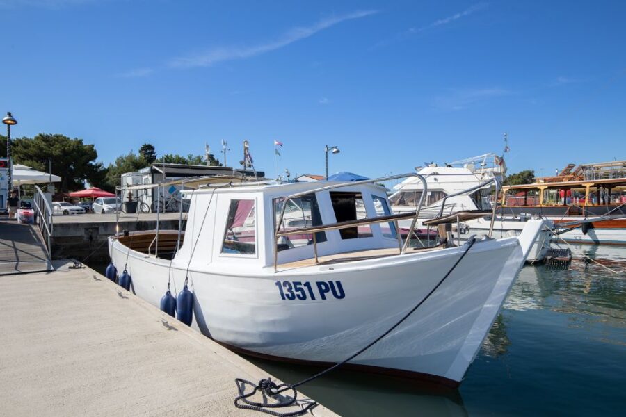 Medulin: Private Boat Tour With Captain