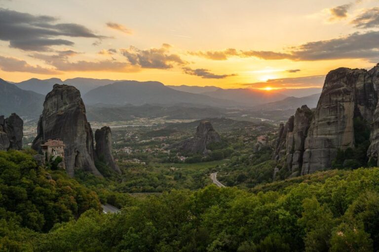 Meteora Evening Tour With Breathtaking Sunset View