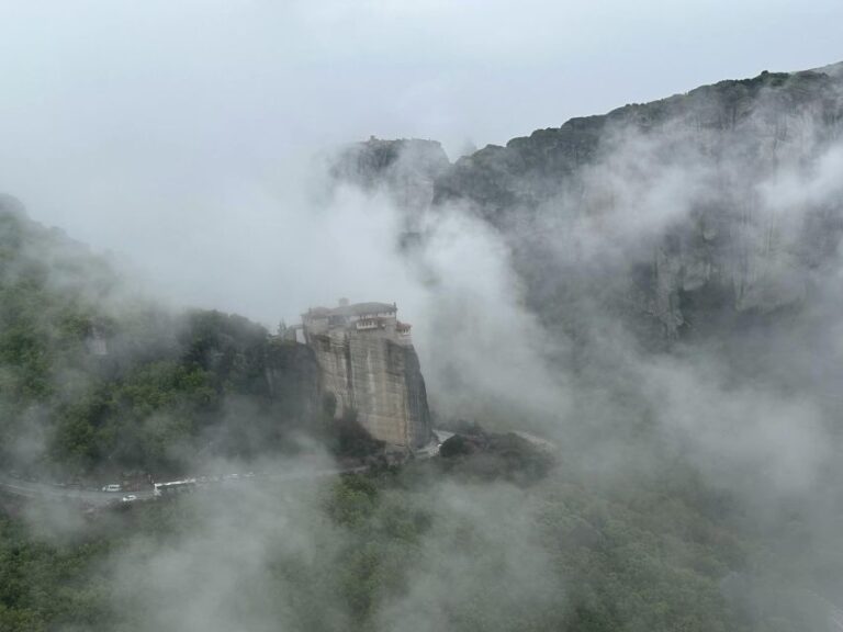 Meteora Private Full Day Tour From Athens & Free Audio Tour