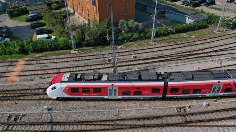 Milan City/Airport: Malpensa Exress Train Tickets, 1-Way