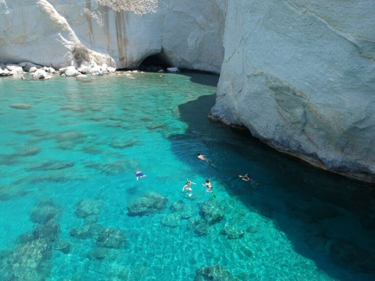 Milos: Milos and Polyaigos Snorkeling and SUP Cruise