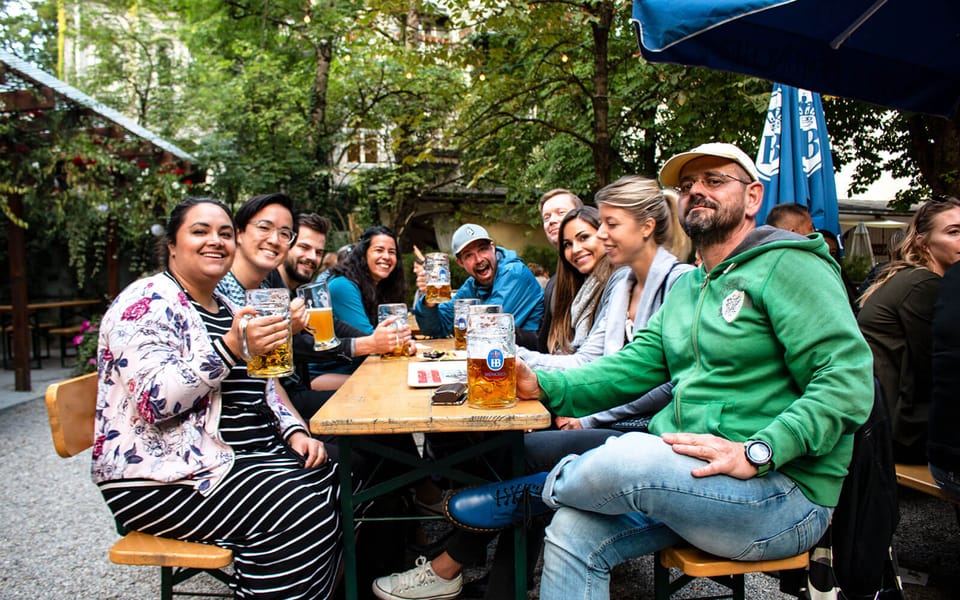 Munich: 3.5-Hour Night Bike Tour - Tour Overview