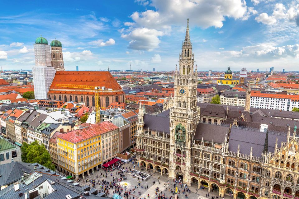 Munich: Old Town & Viktualienmarkt City Walk - Overview of the Tour