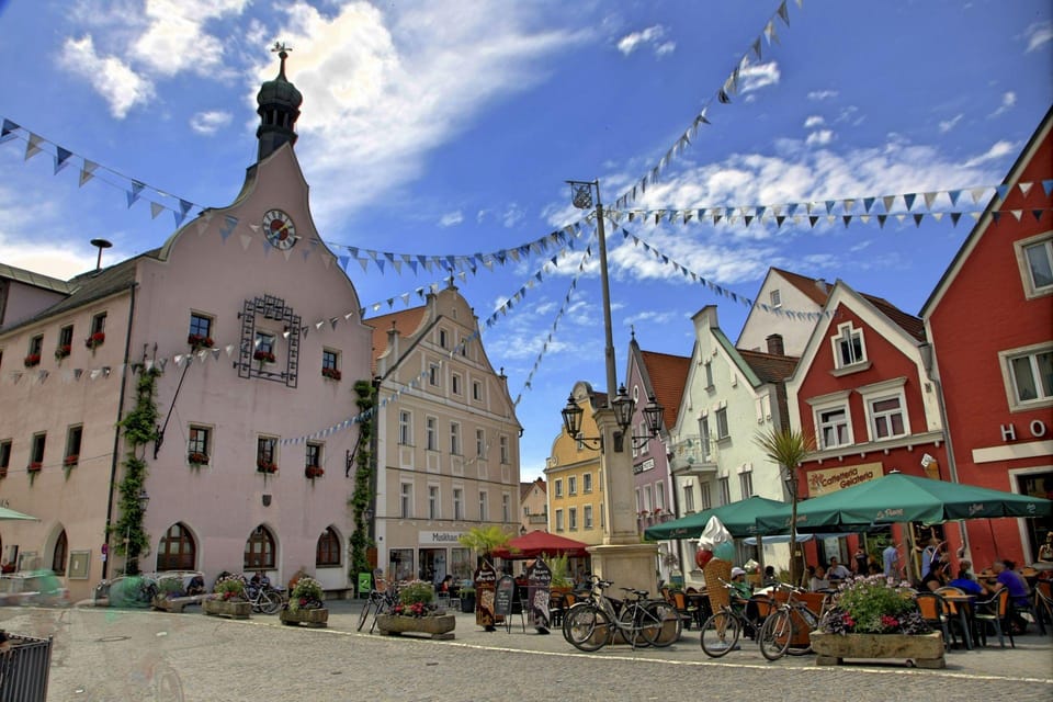 Munich: the Most Beautiful of the Danube and Altmühl - Regensburg: Germanys Best-Preserved City