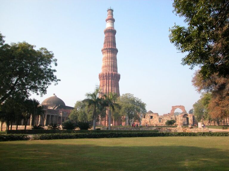 New and Old Delhi City Full Day Private Tour – 8-10 Hours