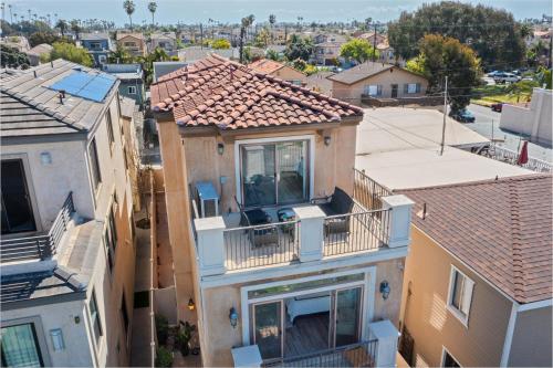 New Luxurious Beach Home - Property Overview