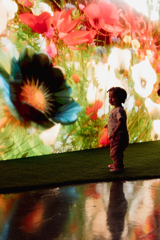 New York City: BLOOM at the Rockefeller Center - Immersive Botanical Wonderland