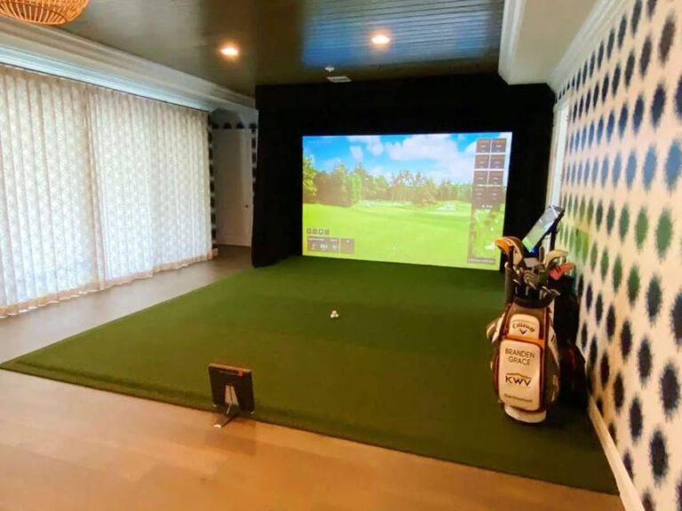 New York City: VR Golf Experience With Pizza and Beer