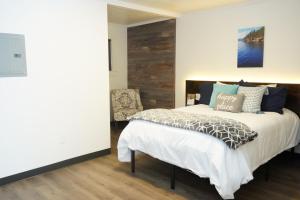 North Idaho Inn - Location and Overview