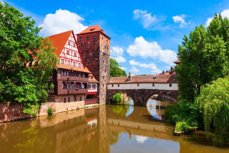 Nuremberg: Private Architecture Tour With a Local Expert