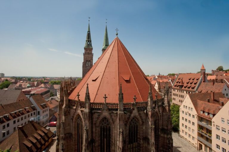 Nuremberg: Private Guided Tour of the Old Town in German