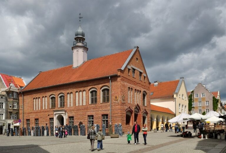 Olsztyn Old Town Highlights Private Walking Tour