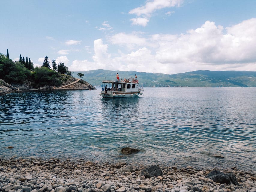 Opatija: Private Cres Island Boat Tour - Itinerary and Activities