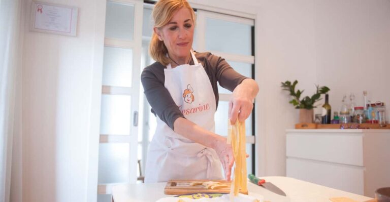 Ostuni: Pasta and Tiramisu Class at a Locals Home