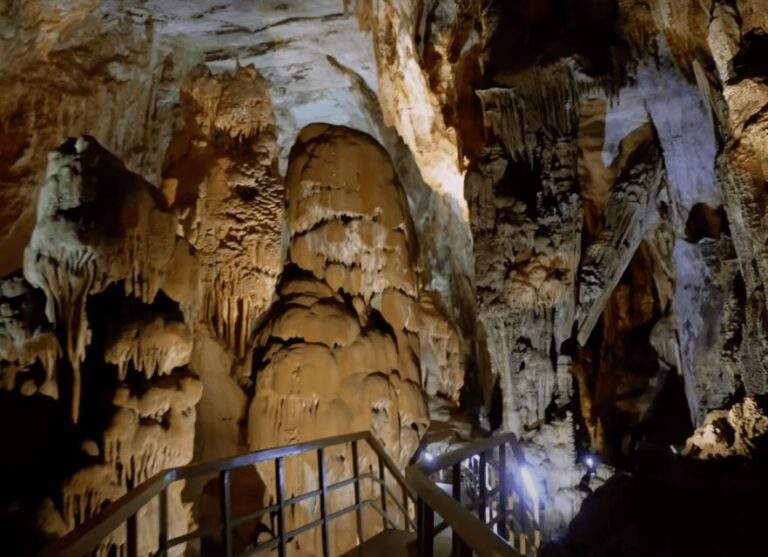 Paradise Cave – Phong Nha Discovery Tour