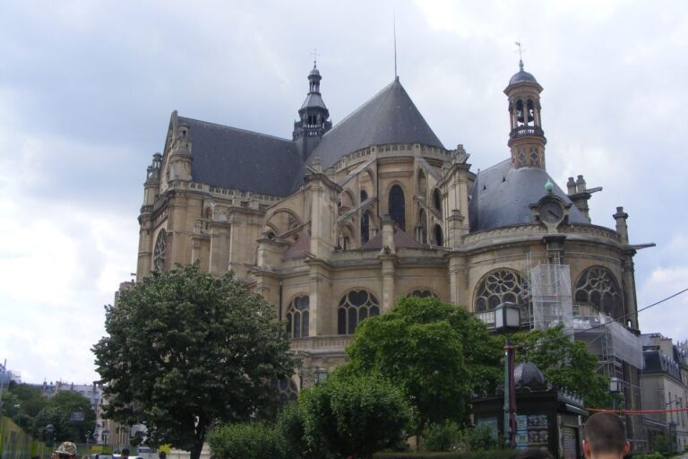 Paris 6-Hour Private Guided Walking Tour