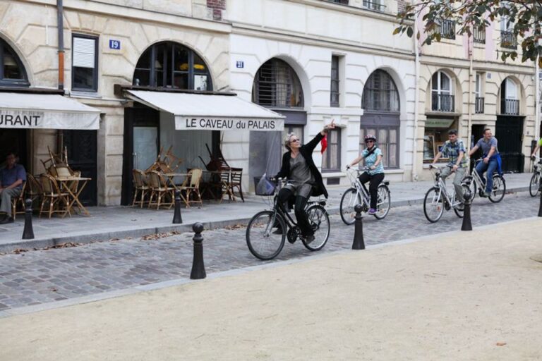 Paris: Guided Bike Tour – Greatest Monuments of the Capital