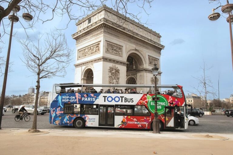 Paris: Hop-On Hop-Off Bus With Cruise and Versailles Options