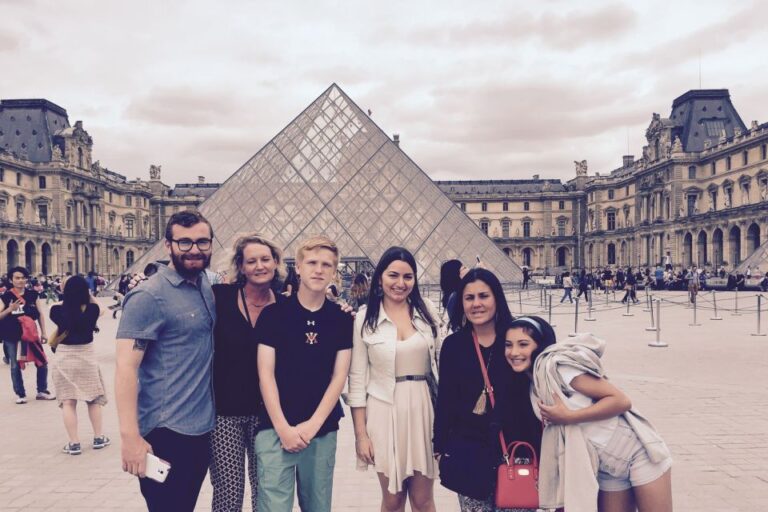 Paris: Private Customized Tour With a Local Guide