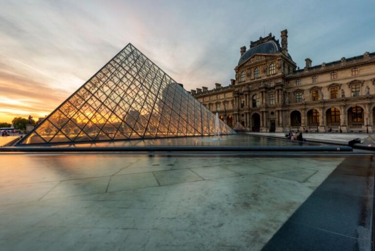 Paris: Private Exclusive Architecture Tour With Local Expert