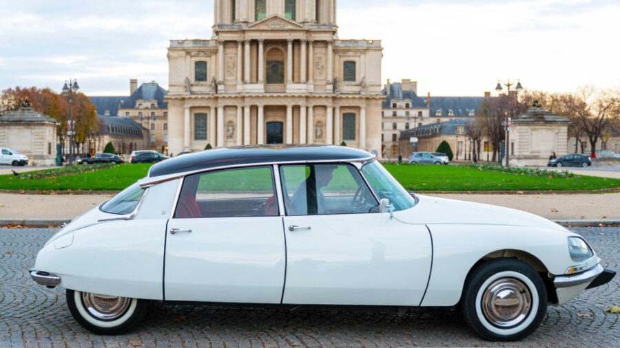 Paris: Private Guided Tour and Photos in a Vintage Citroën Ds. - Tour Overview