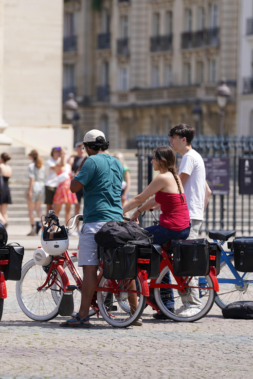 Pariss Vintage Left Bank (3h) : E-Solex Bike Guided Tour - Tour Overview