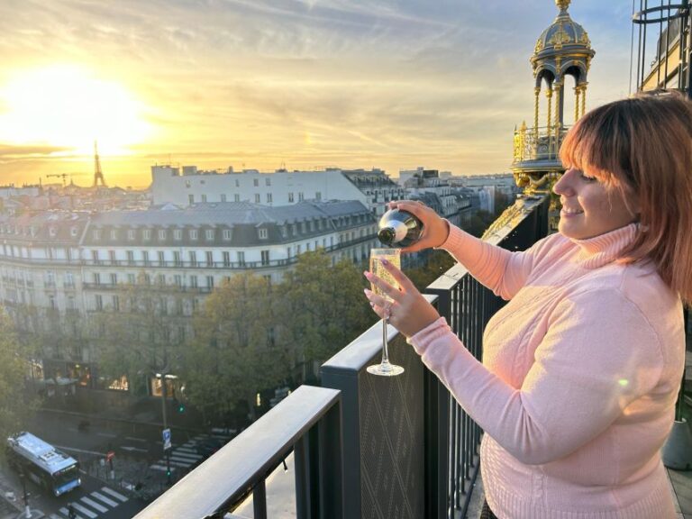 Perfume Workshop and Sparkling Wine With Eiffel Tower View