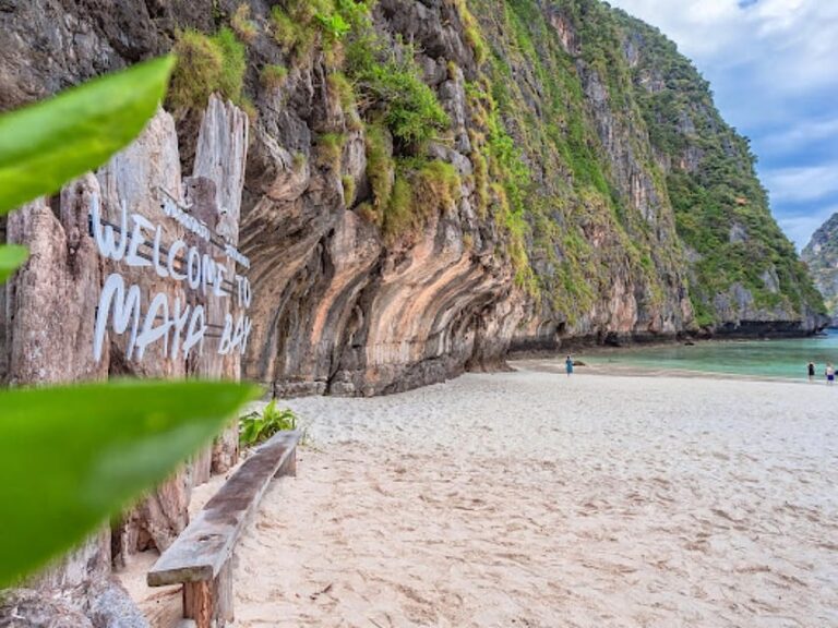 Phi Phi Islands, Maya Bay Khai Island by Speedboat