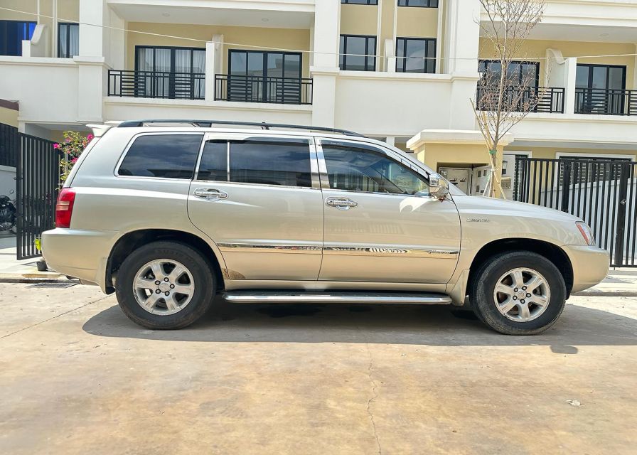 Phnom Penh Airport (PNH) Pickup/Transfer Private Car