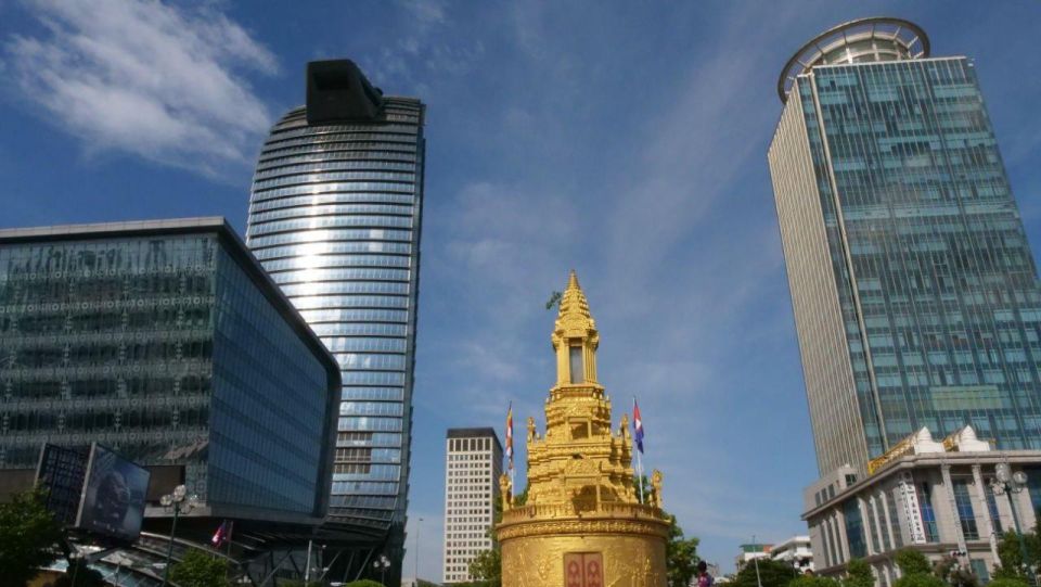 Phnom Penh: Hidden Gems City Walking Tour With a Local Guide - Overview of the Tour