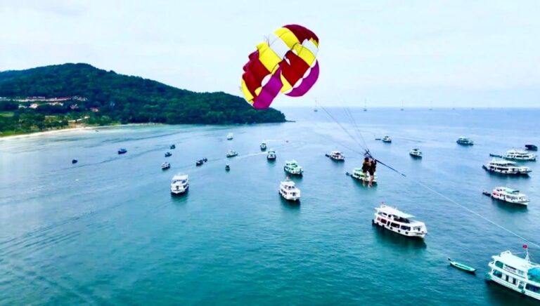 Phu Quoc: Explore 3 Islands & Exciting Parasailing Combo