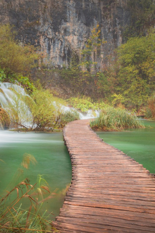 Plitvice Lakes Private Full Day Tour From Dubrovnik - Exploring the National Park