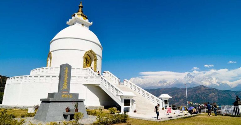 Pokhara: Private Hike Peace Pagoda & Boat Ride in Phewa Lake