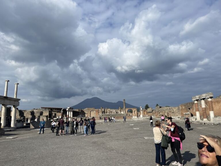 Pompeii: Highlights Guided Walking Tour