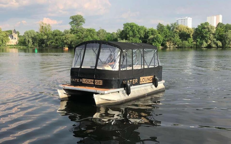 Potsdam: Rent a License-Free Boat for up to 8 PAX - Activity Overview