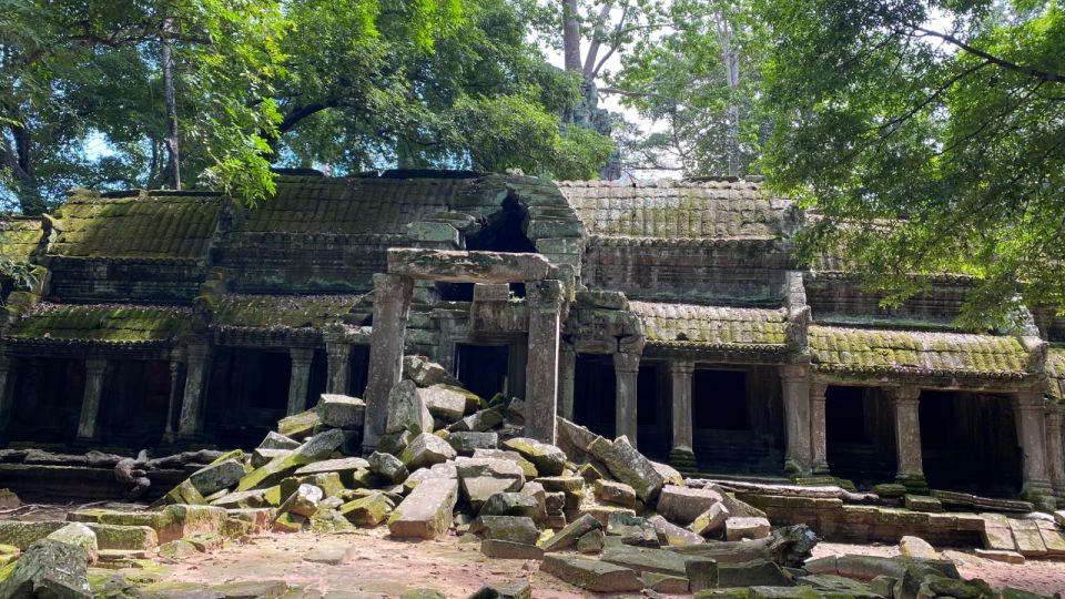 Private Angkor Wat and Banteay Srei Temple Tour - Tour Overview