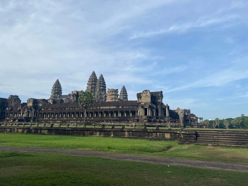 Private Angkor Wat Discovery Full Day Tour - Tour Overview and Pricing