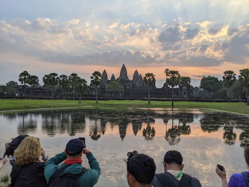 Private Angkor Wat Sunrise Small Tour - Overview of the Tour