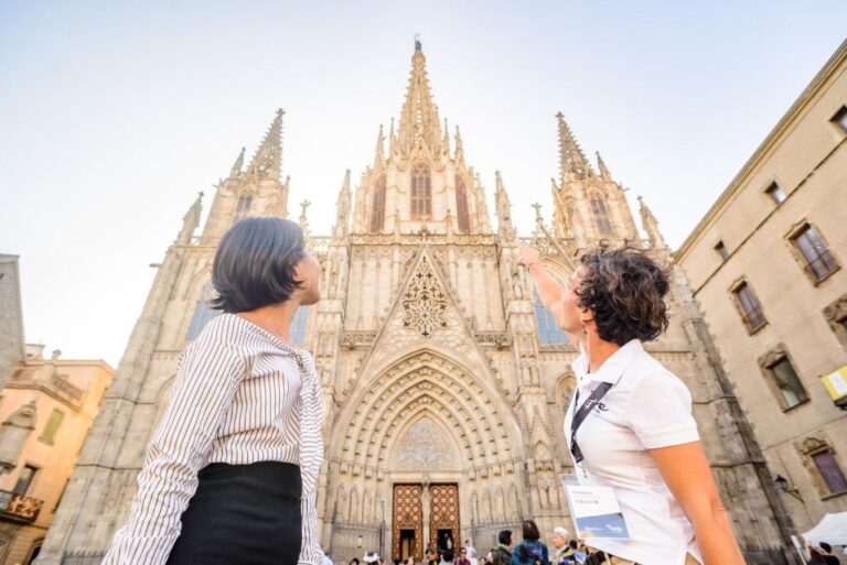 Private Barcelona Tour: Explore Gaudí and the Gothic Quarter