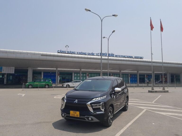 Private Car to and From Hue Airport With Professional Driver