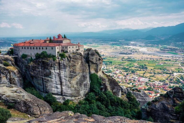 Private Day Trip to Meteora From Athens