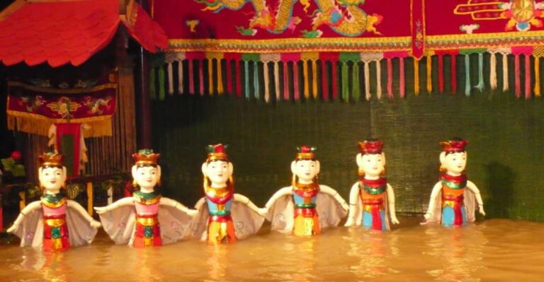 Private Evening Cyclo Tour With Water Puppet Show