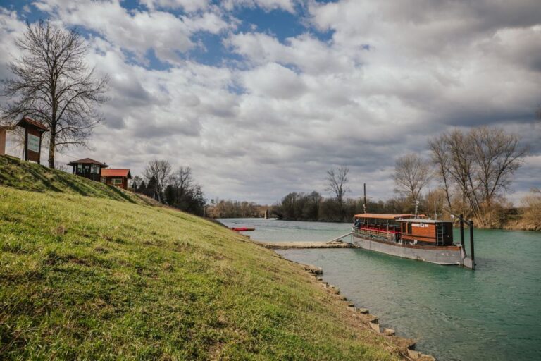 Private Riverboat Tour on Kupa River