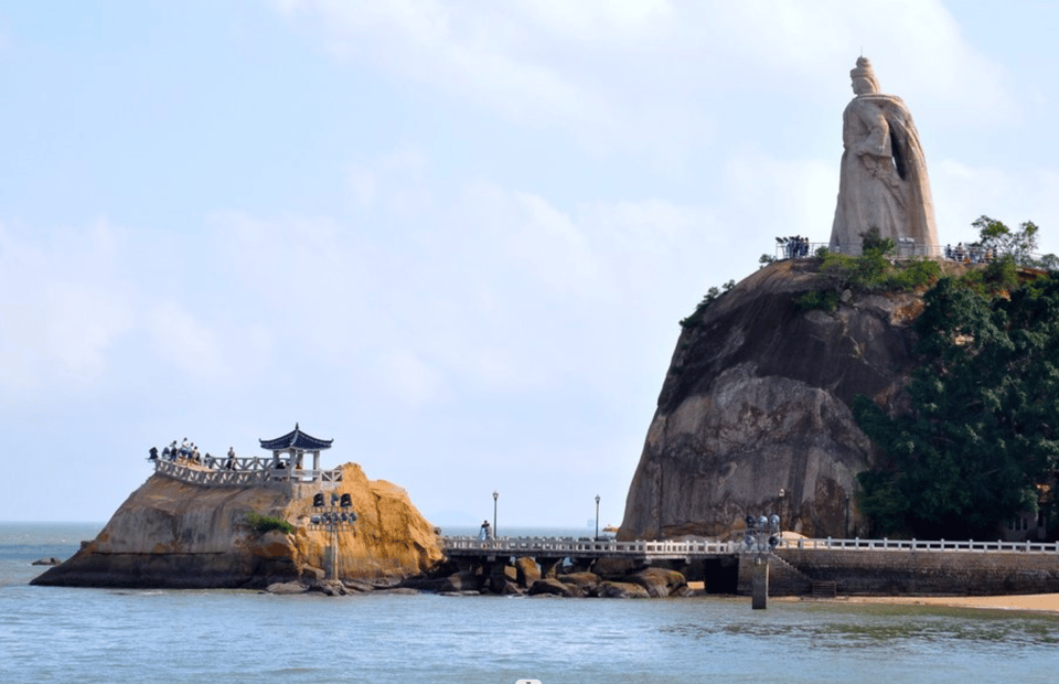 Private Tour to Xiamen Gulangyu Jiaoshu Garden Puotu Temple - Tour Overview