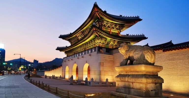 Private Transfer Between Seoul City and Gyeongbokgung Palace