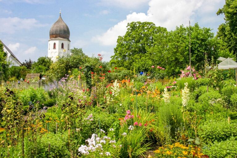 Private Van Tour to the Royal Palace of Herrenchiemsee